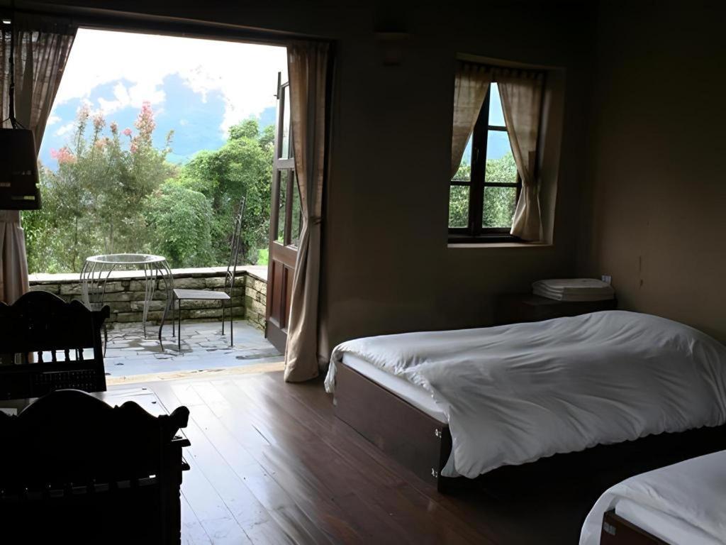 Hananoie - A Permaculture Resort Pokhara Esterno foto
