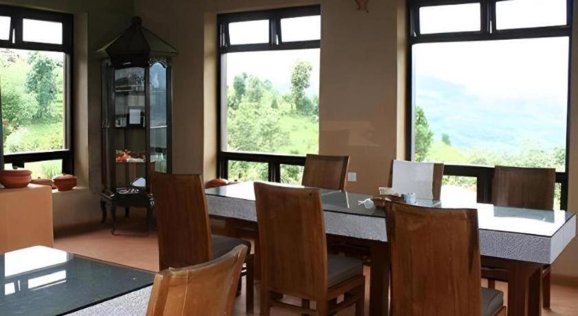 Hananoie - A Permaculture Resort Pokhara Esterno foto