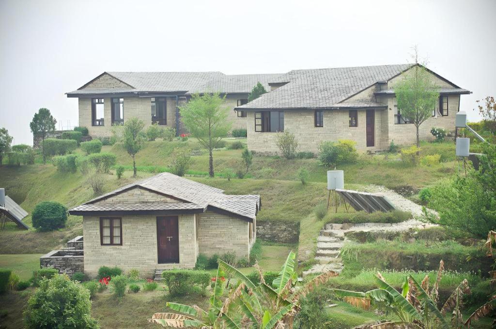 Hananoie - A Permaculture Resort Pokhara Esterno foto